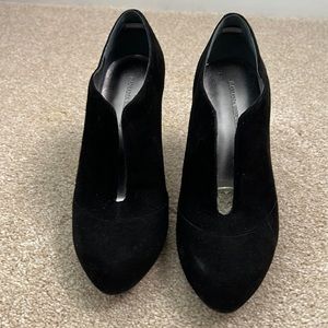 Banana republic suede booties